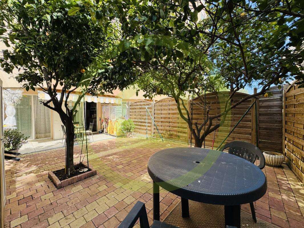 Appartement à ROQUEBRUNE-CAP-MARTIN