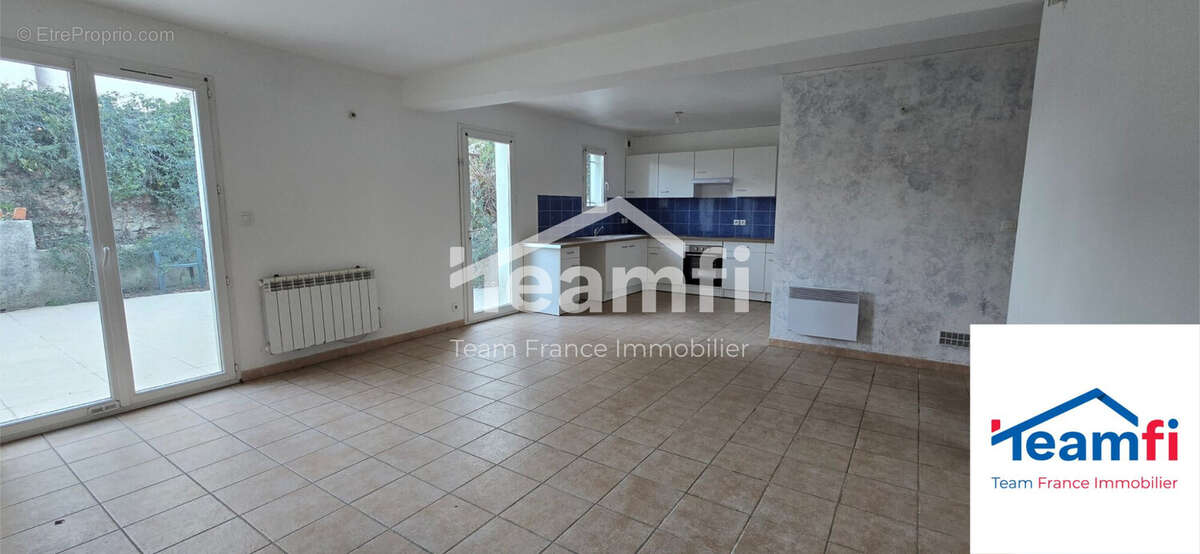 Appartement 150 m² à Ales  - photo 2