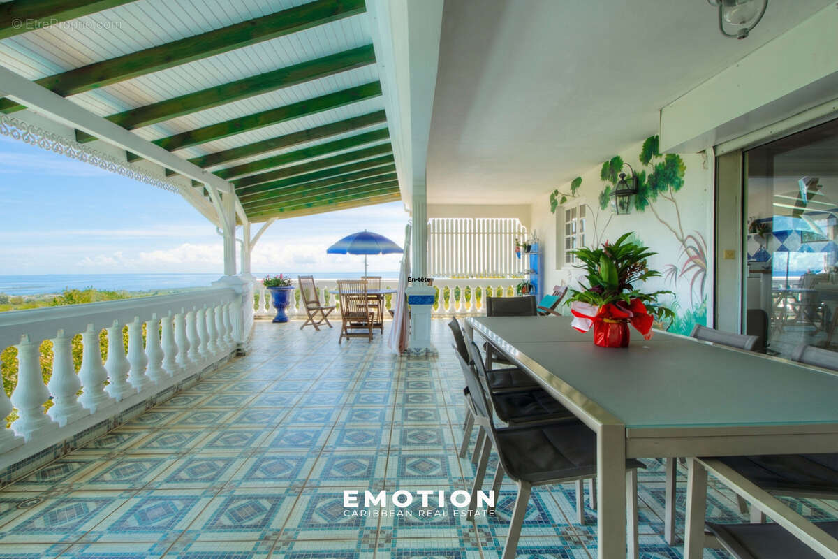 Maison à SAINTE-ROSE