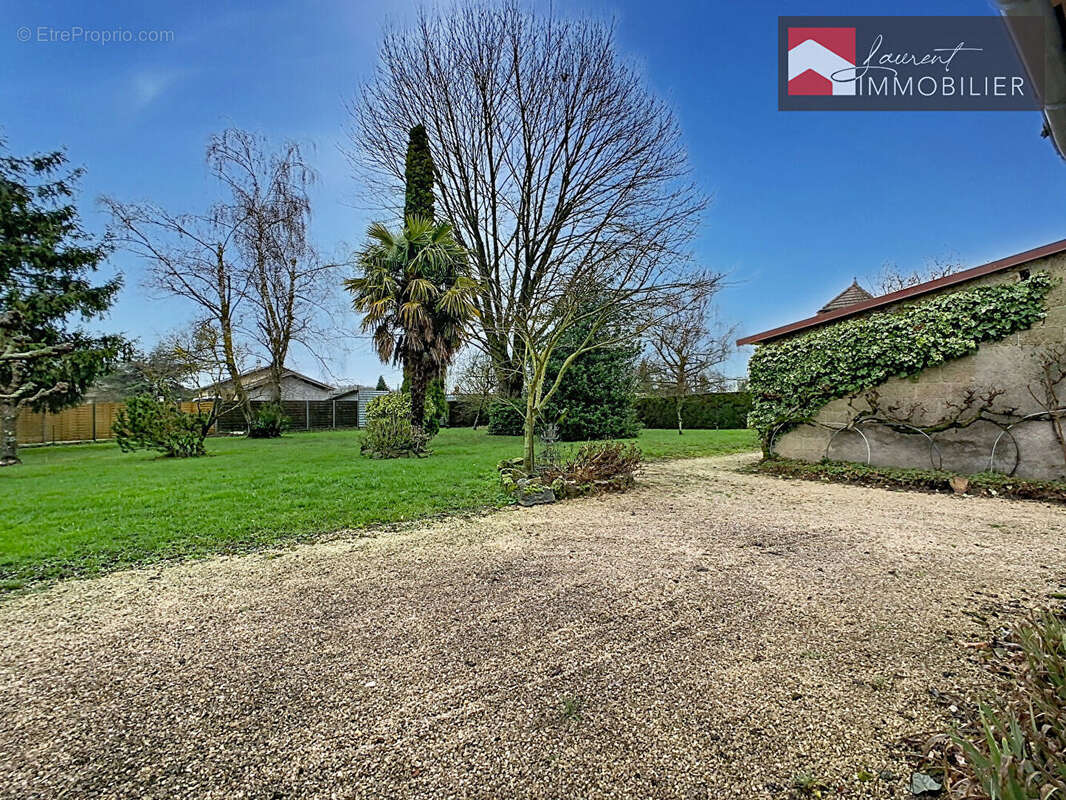 A JOUVENCON maison avec véranda à 6 minutes de Cuisery - photo 8