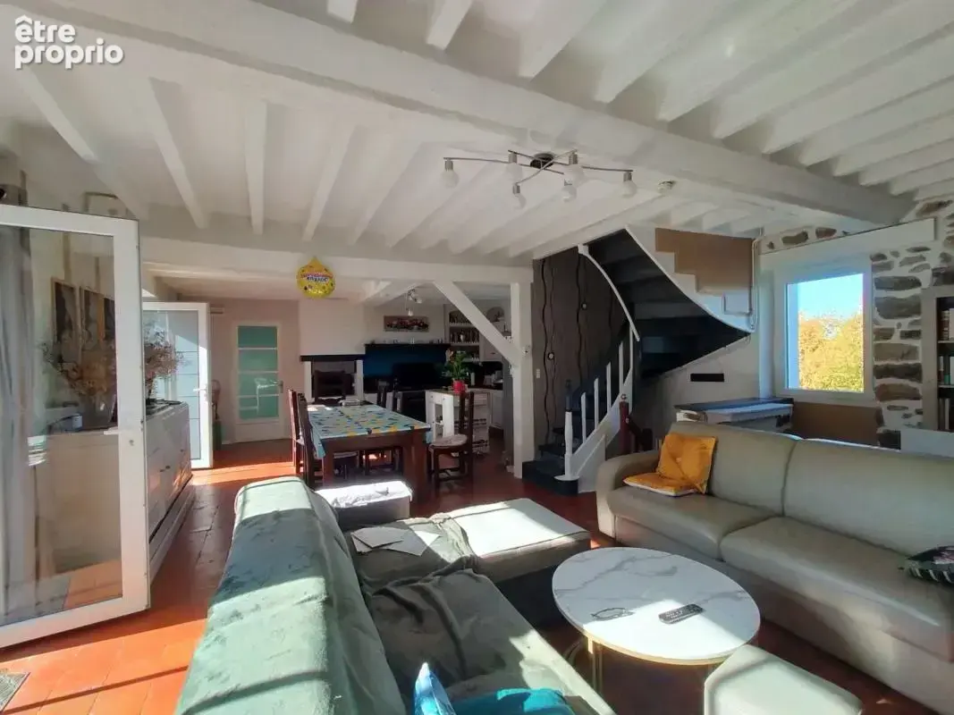 Maison 5 pièces 198 m² à vendre à Gesvres (53370) - photo 3