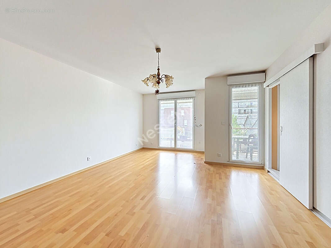 Appartement à REZE