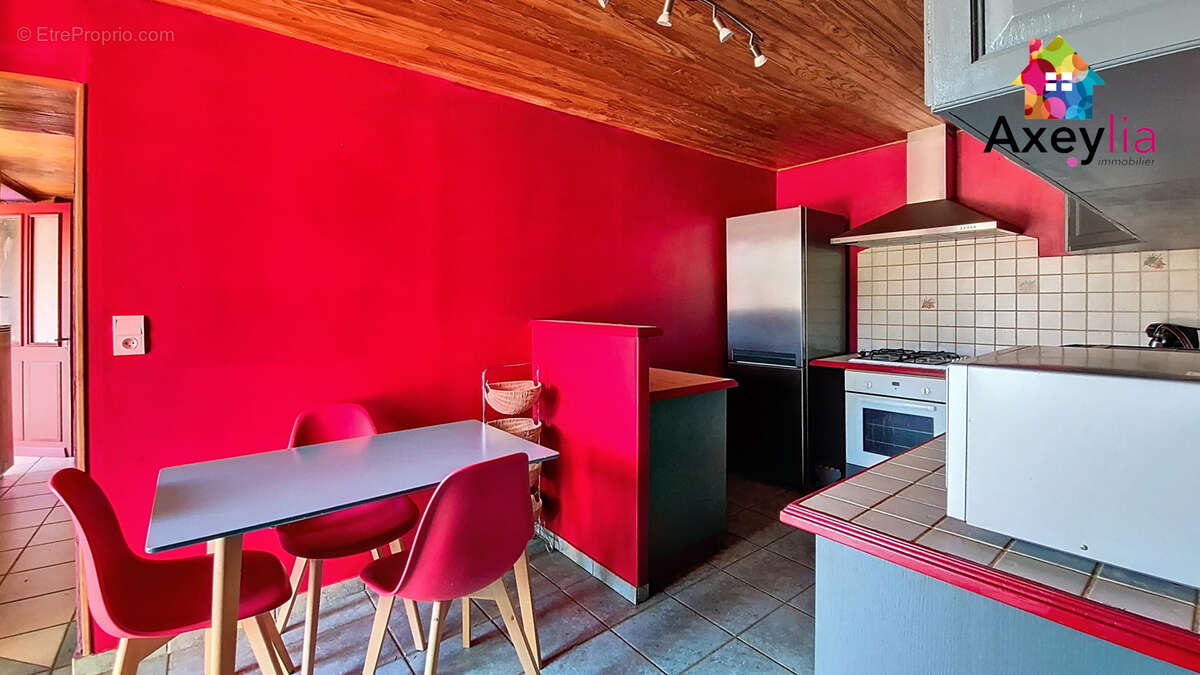 Maison à AIGUEPERSE