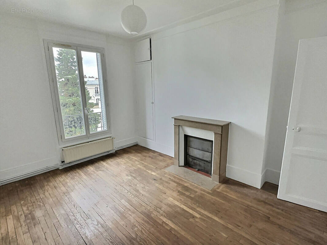 Appartement à IVRY-SUR-SEINE