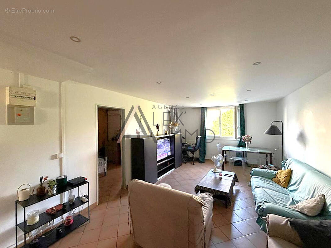 Appartement à MARSEILLE-11E