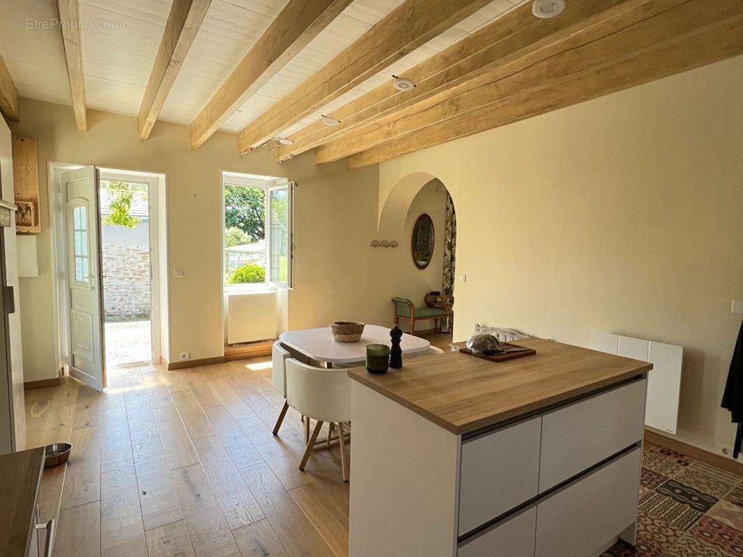 Maison à PLESSE