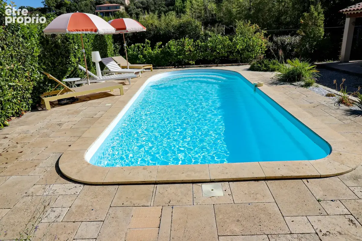 Villa plain pied 105m2 avec piscine et dependances - photo 3