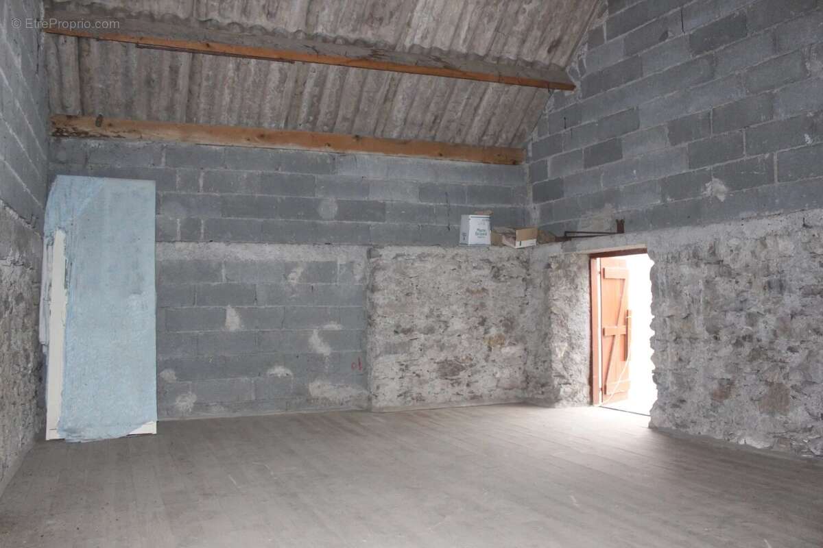 Maison 4 pièces et Dépendance aménageable  /  MARIGNAC - photo 13