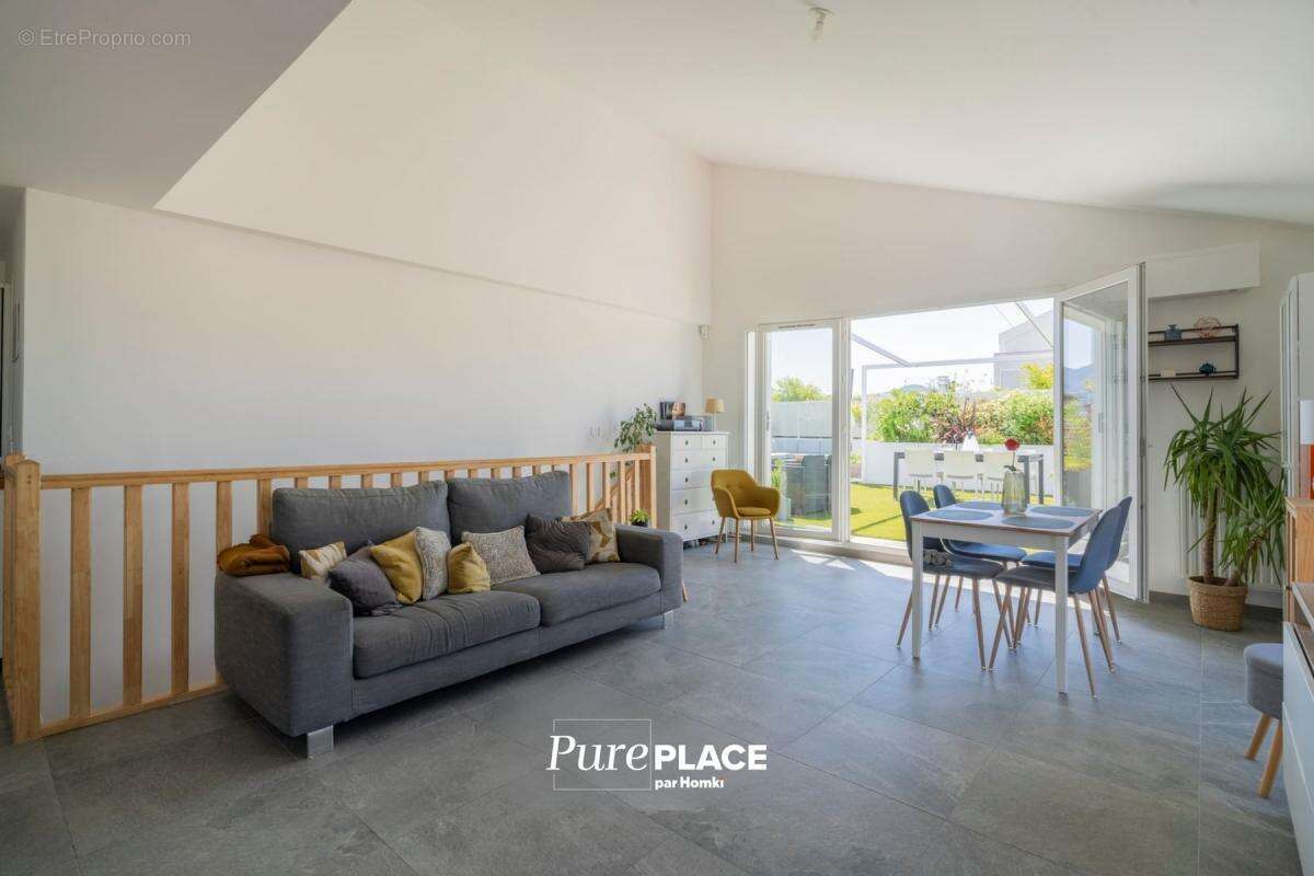 Duplex 98 m2 avec terrasse de 70 m2 à Sainte-Anne - photo 7