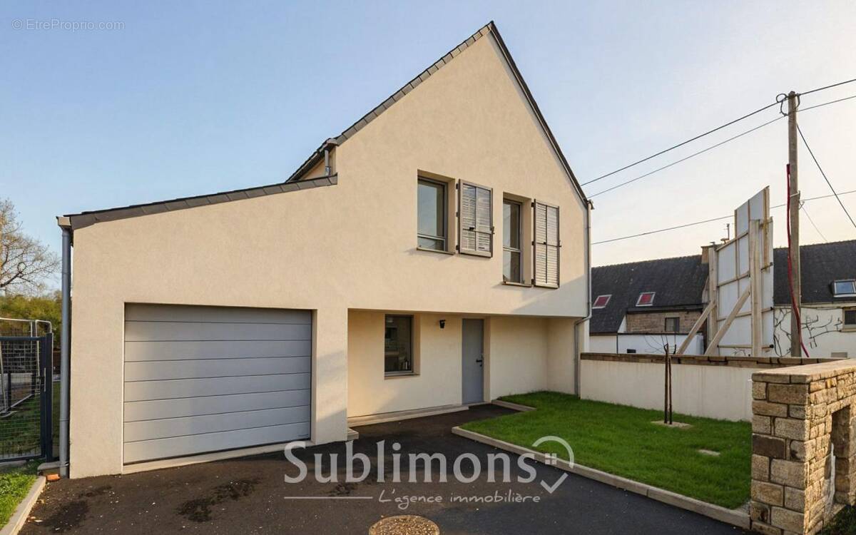 Maison à LARMOR-BADEN