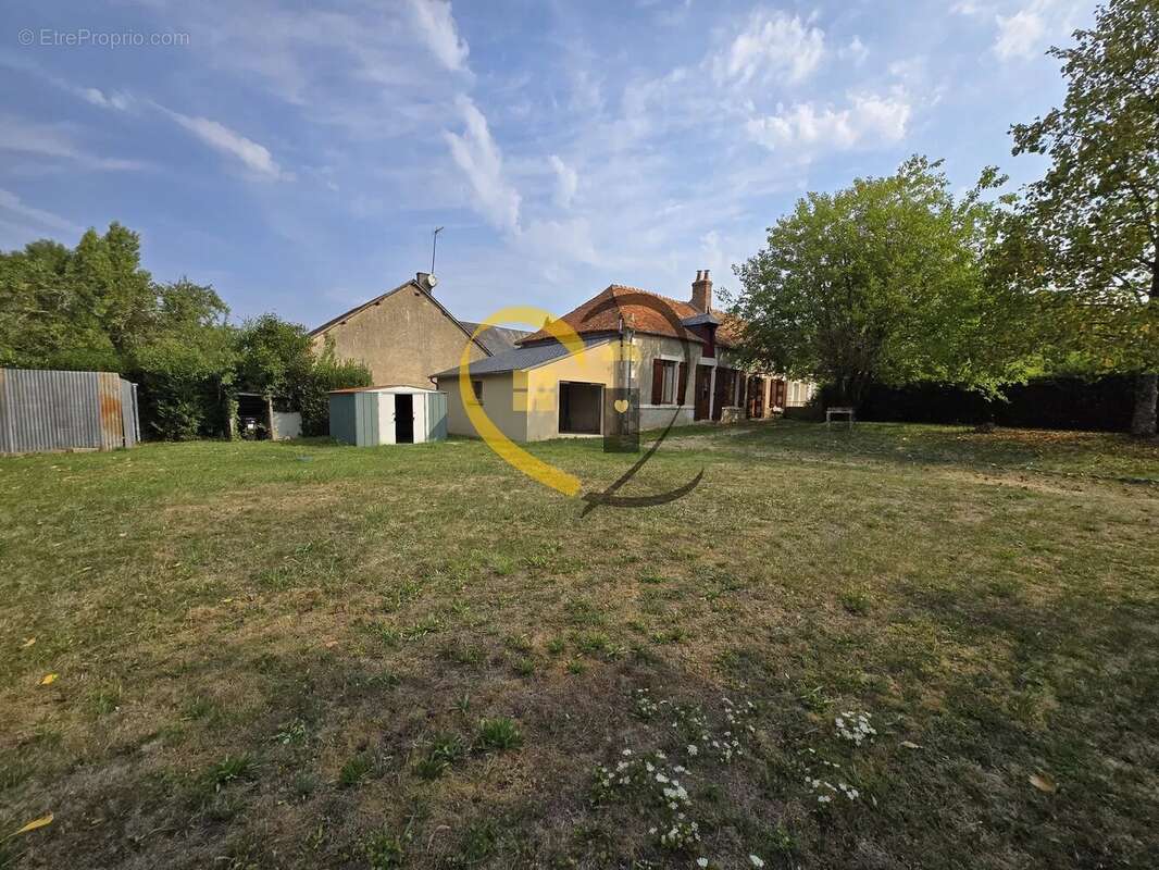 Maison à LA CHAPELOTTE