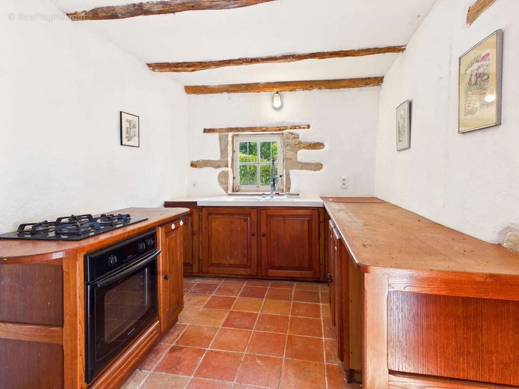 École restaurée du Quercy à couper le souffle près de Najac, avec gîte spacieux et piscine - photo 14