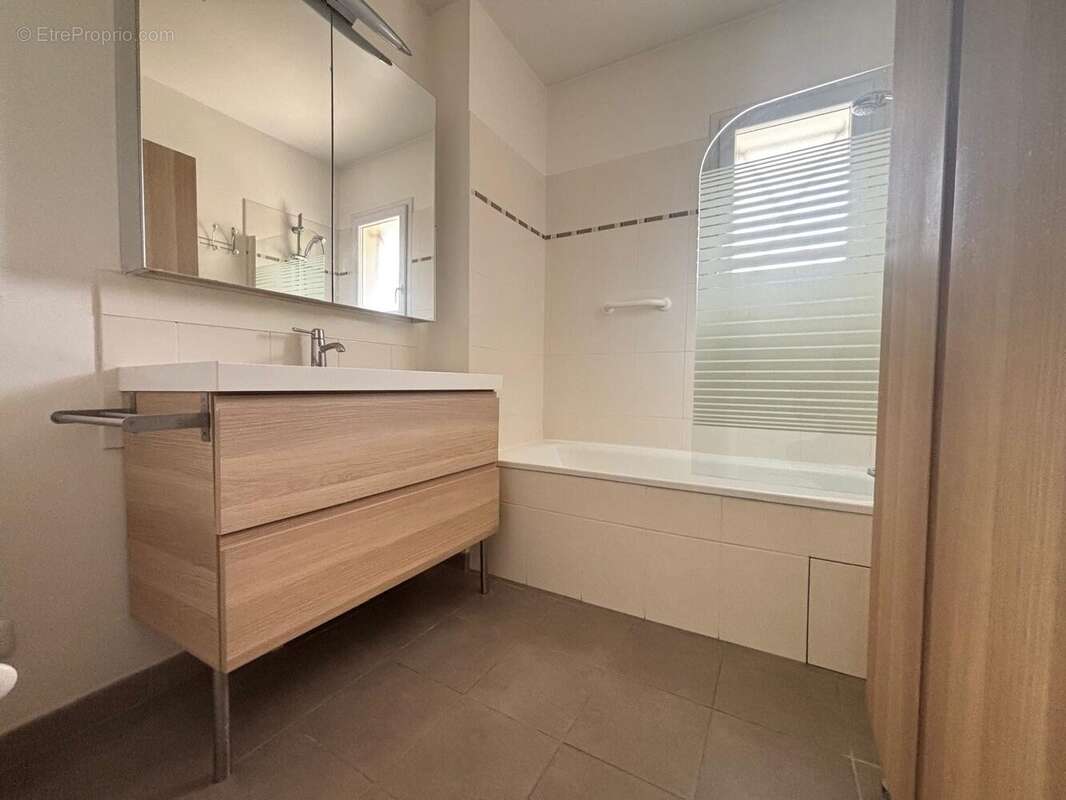 Appartement à TIGERY
