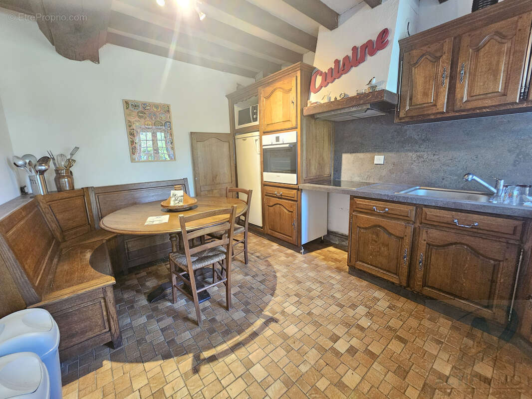 Maison à BELLOU-EN-HOULME