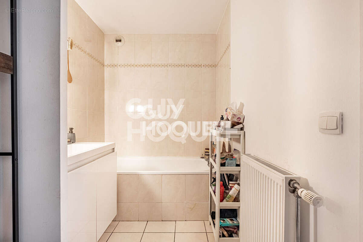 Appartement à GENNEVILLIERS