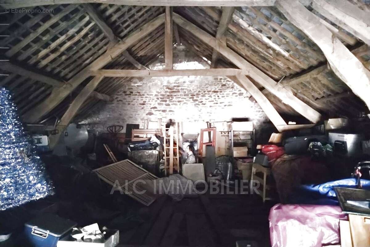 Maison 107 m² à Ciral  - photo 4