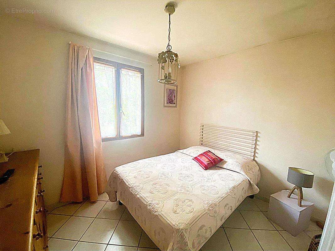 CARCES (83) - Maison 3p - 61m² - photo 6