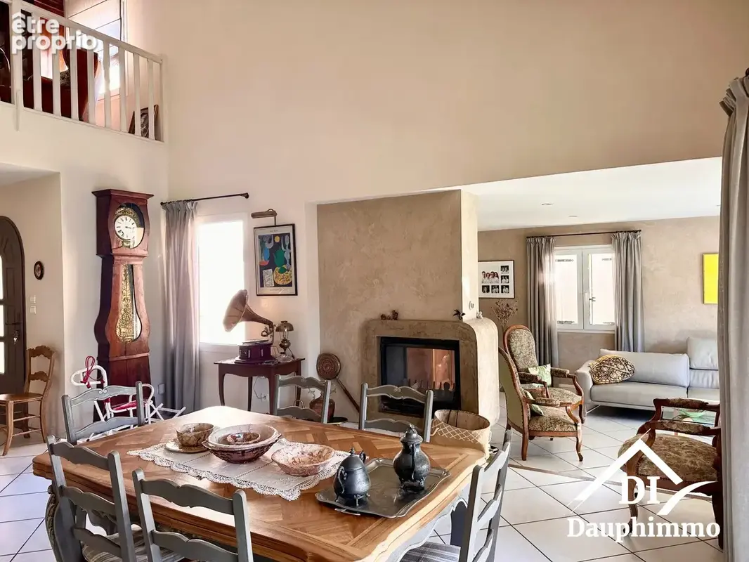 Maison 7 pièces 170 m² à vendre à Mours-Saint-Eusebe (26540) - photo 7