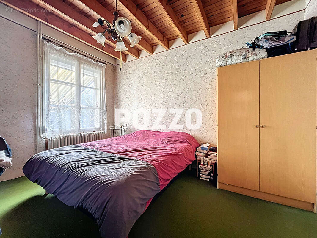 Maison à CHERENCE-LE-HERON