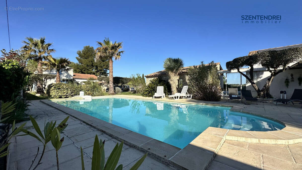 Szentendrei Immobilier - maison + dépendance - LUNEL - Grand terrain  - Maison à LUNEL