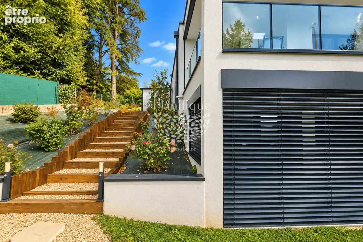 Vétraz-Monthoux   Une propriété contemporaine avec vue panoramique sur Genève - photo 2