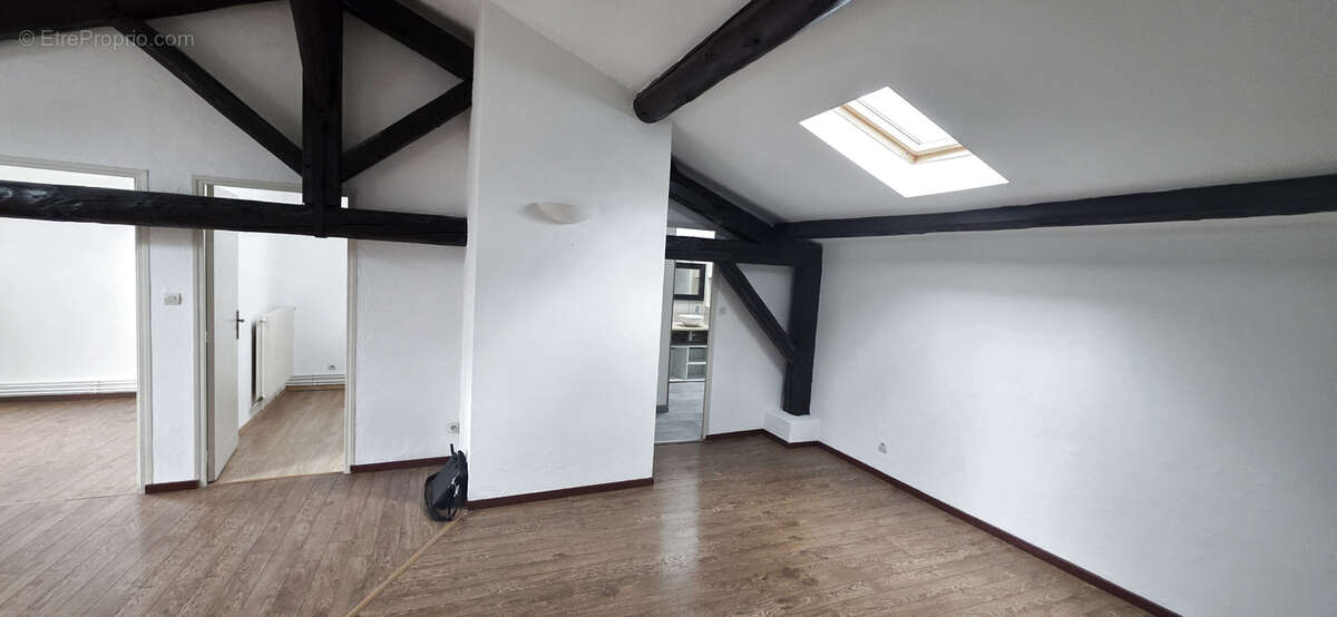 Appartement à JARVILLE-LA-MALGRANGE