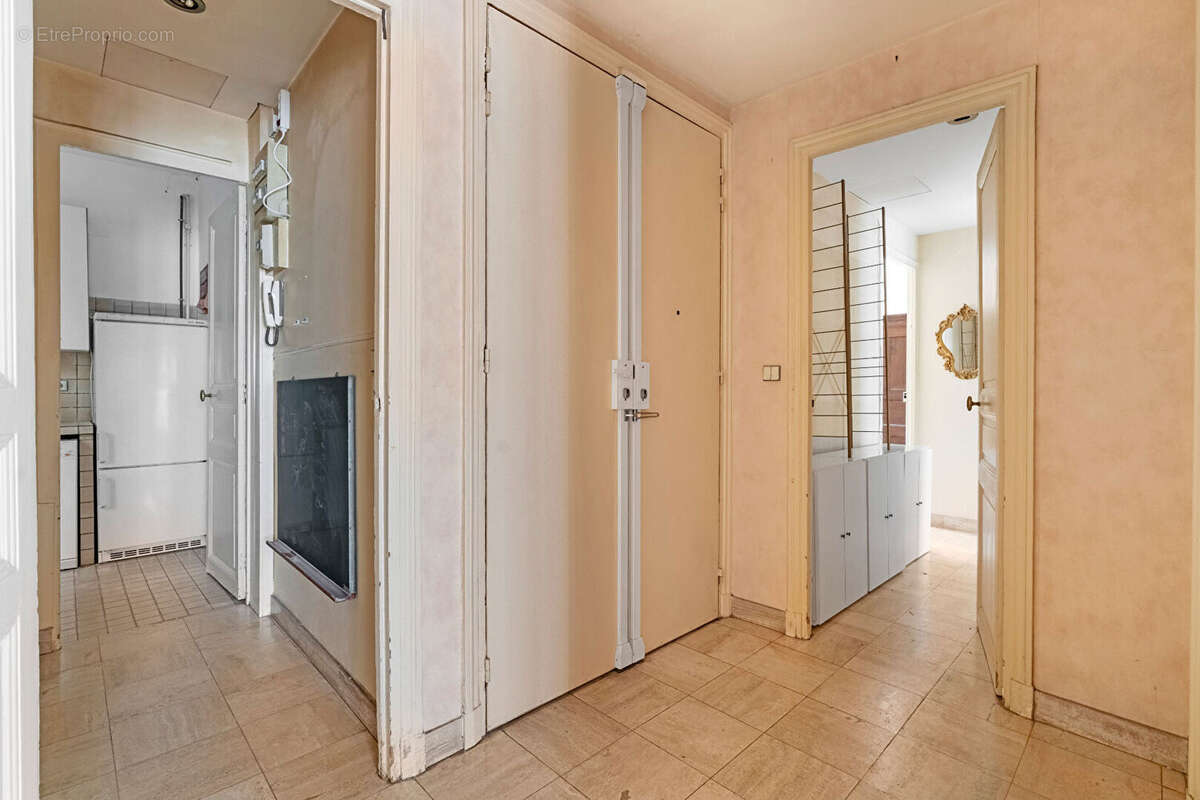 Appartement Paris 4 pièce(s) 84.5m2 - photo 5