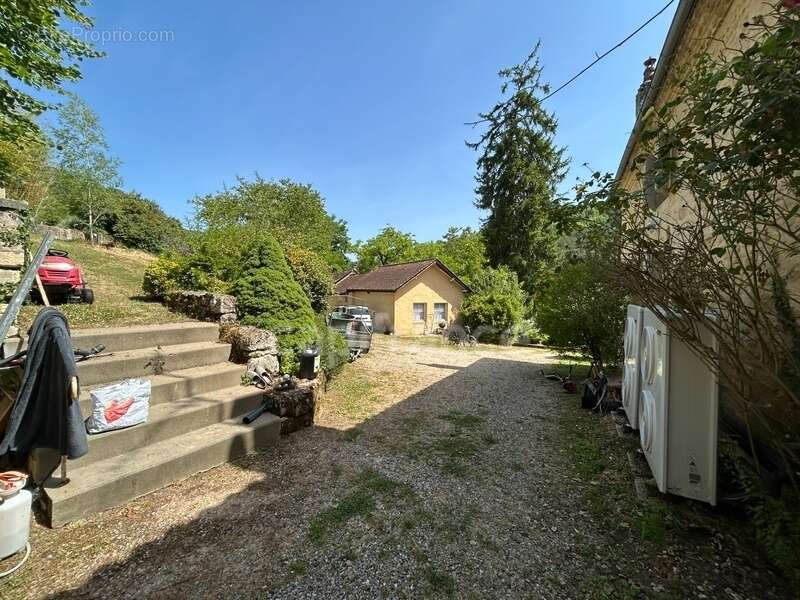 Maison à SAINT-CYPRIEN