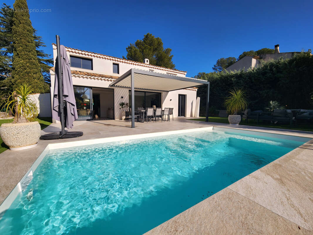 Maison à FREJUS