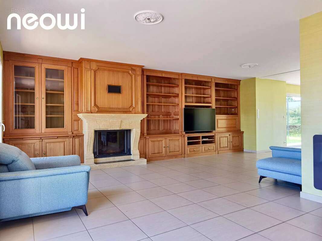 Maison 234 m² à Aurillac  - photo 7