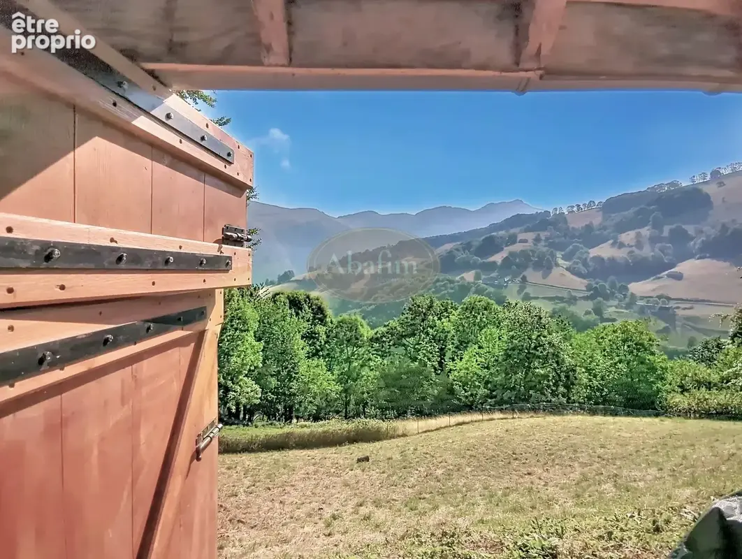 Splendide bergerie rénovée 1,7 ha - photo 8