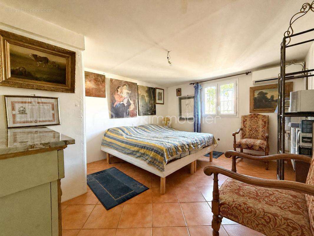  montady – villa 184 m² – 2 appartements – terrain 367 m² – garage – panneaux solaires - photo 5