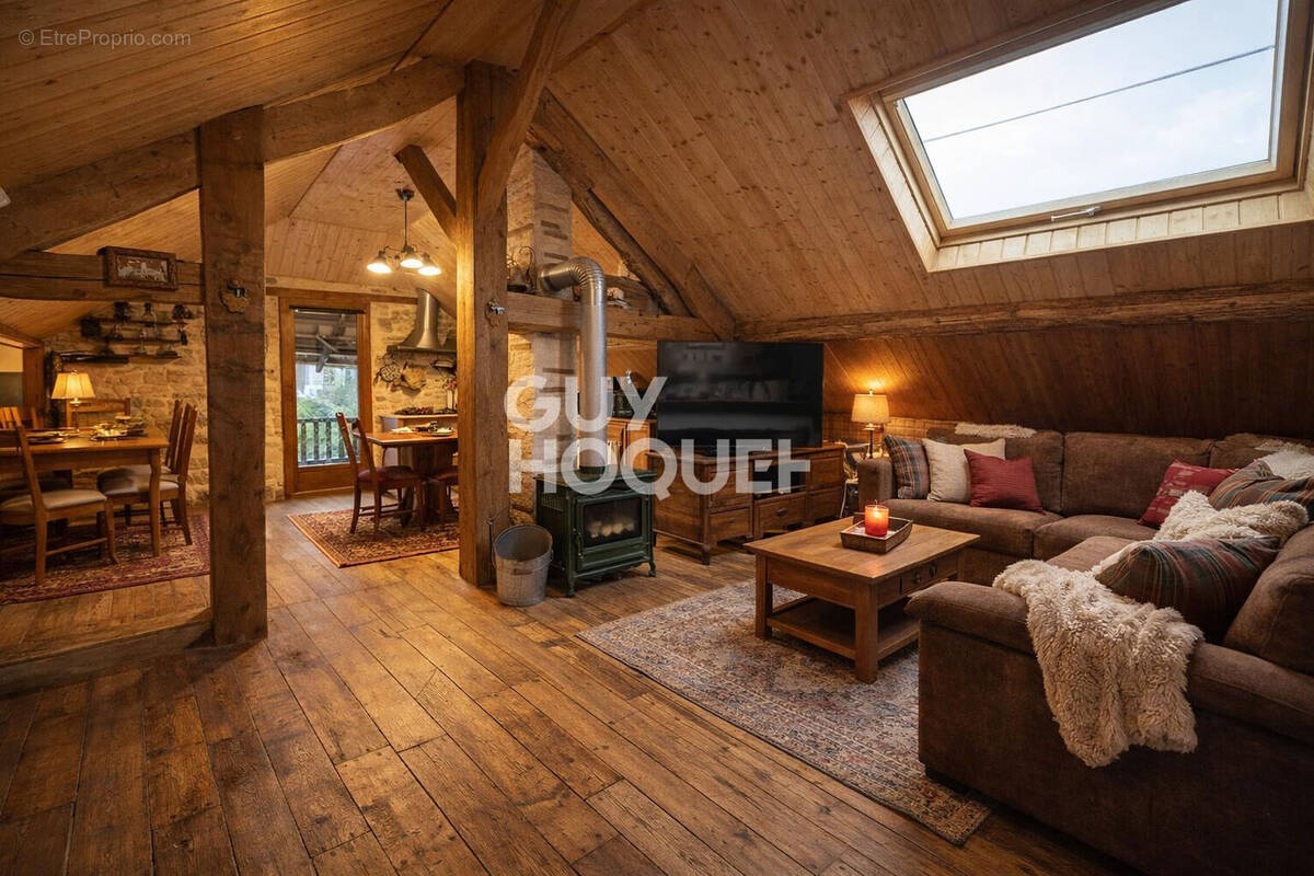 Maison à GRESY-SUR-AIX