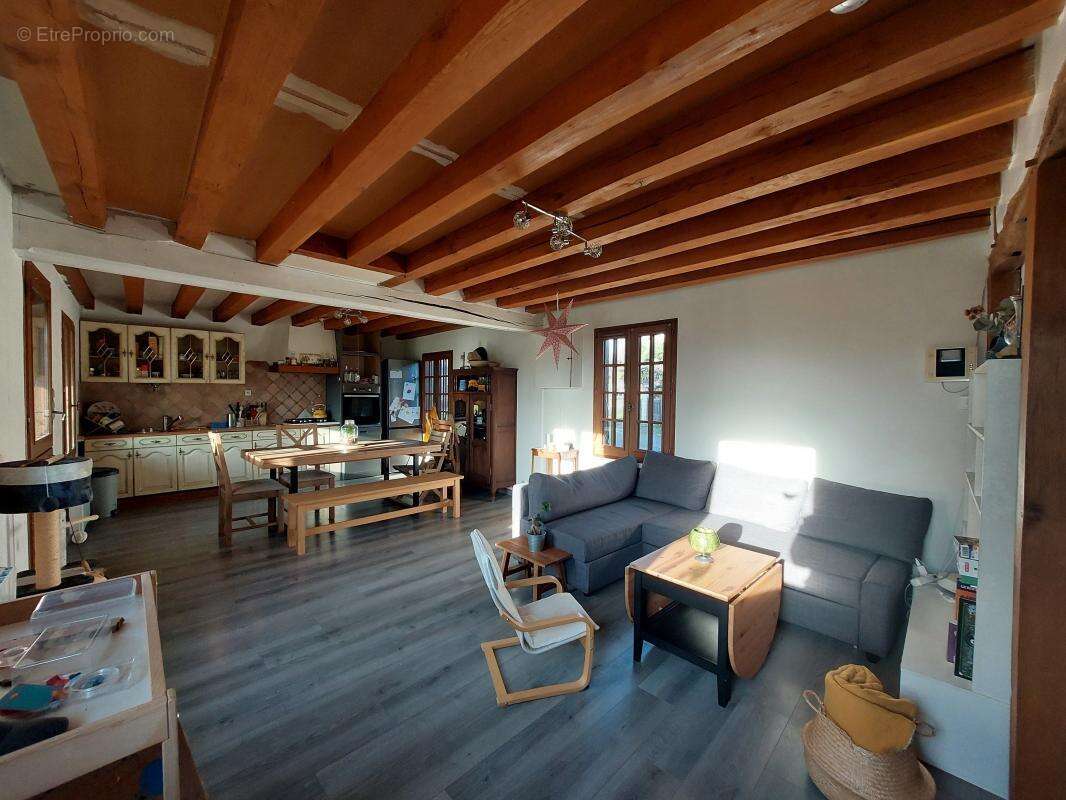 Maison à TILLEUL-DAME-AGNES