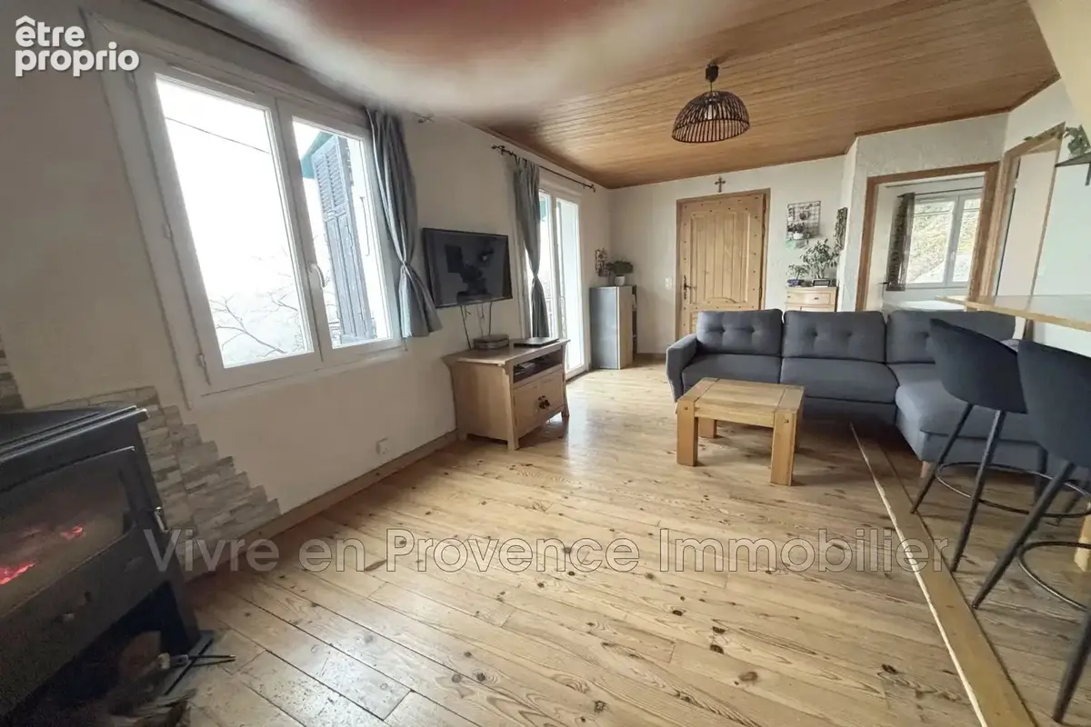 Maison 4 pièces 55 m² à vendre à Luceram (06440) - photo 3