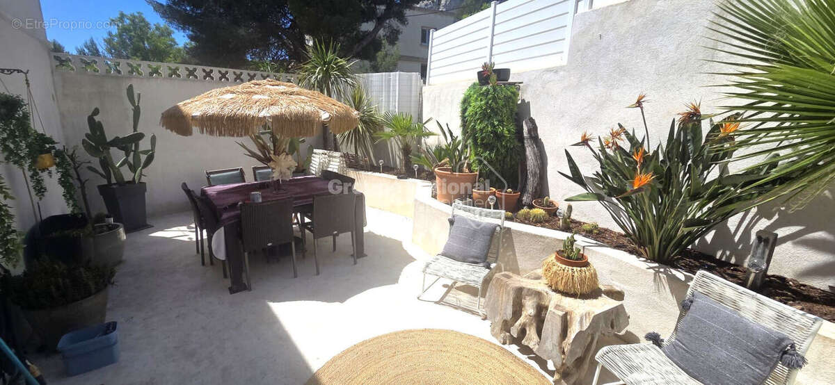 Appartement à LE ROVE