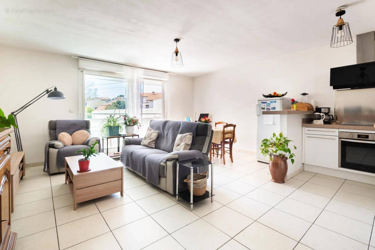 Appartement à MARSEILLE-13E