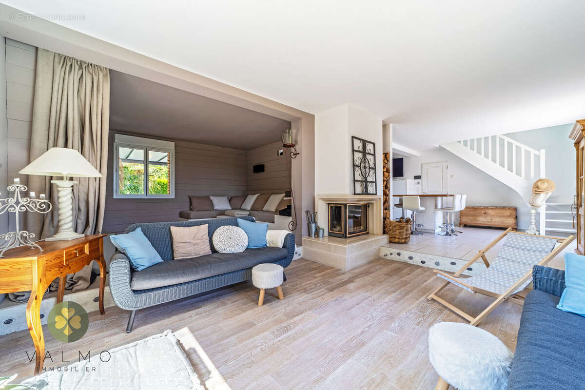Maison individuelle 'coup de coeur' avec piscine en centre village - photo 16