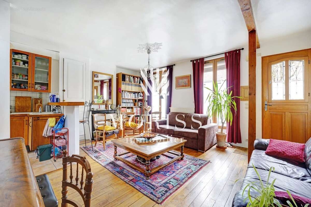 Maison à IVRY-SUR-SEINE