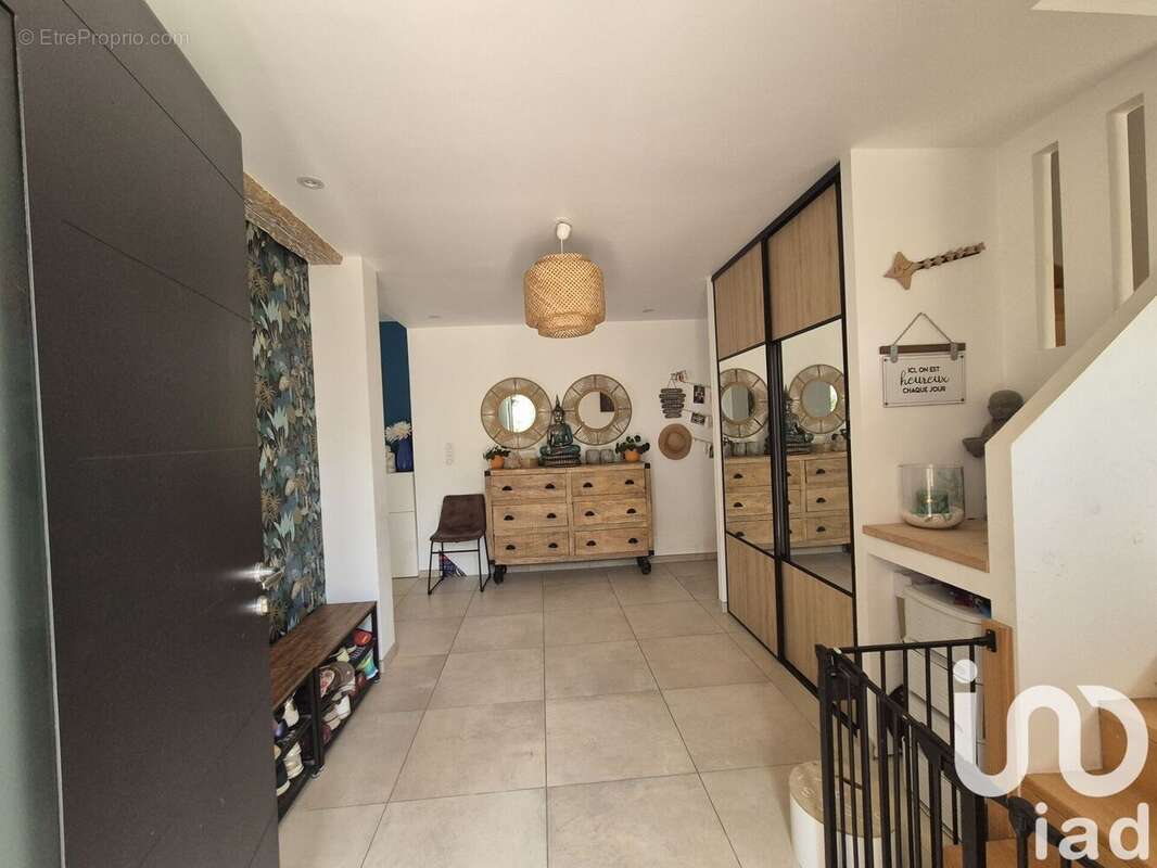 Maison 295 m² à Castelnau-D'estretefonds  - photo 4