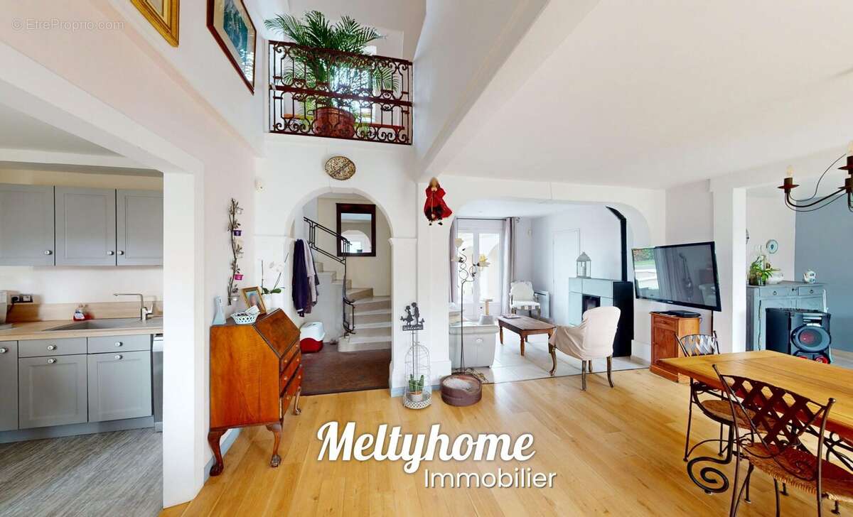 Maison à COURSEULLES-SUR-MER