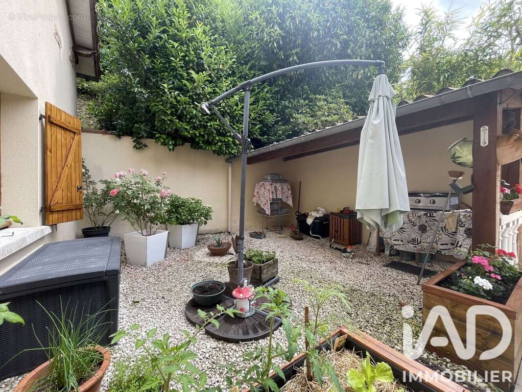 Maison 143 m² à Eymoutiers  - photo 4