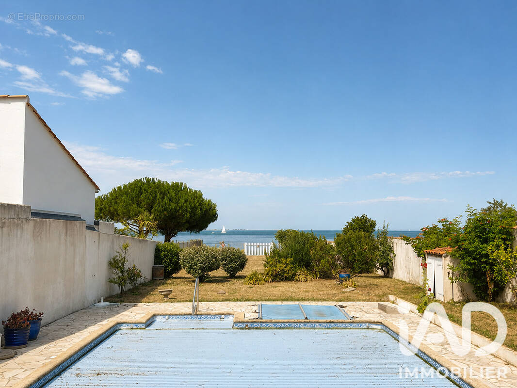 Photo 1 - Maison à LA FLOTTE