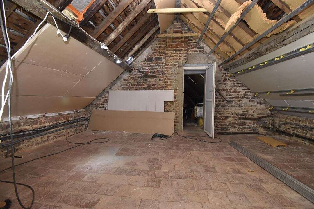 Maison 110 m² à Saint-Hilaire-Lez-Cambrai  - photo 9
