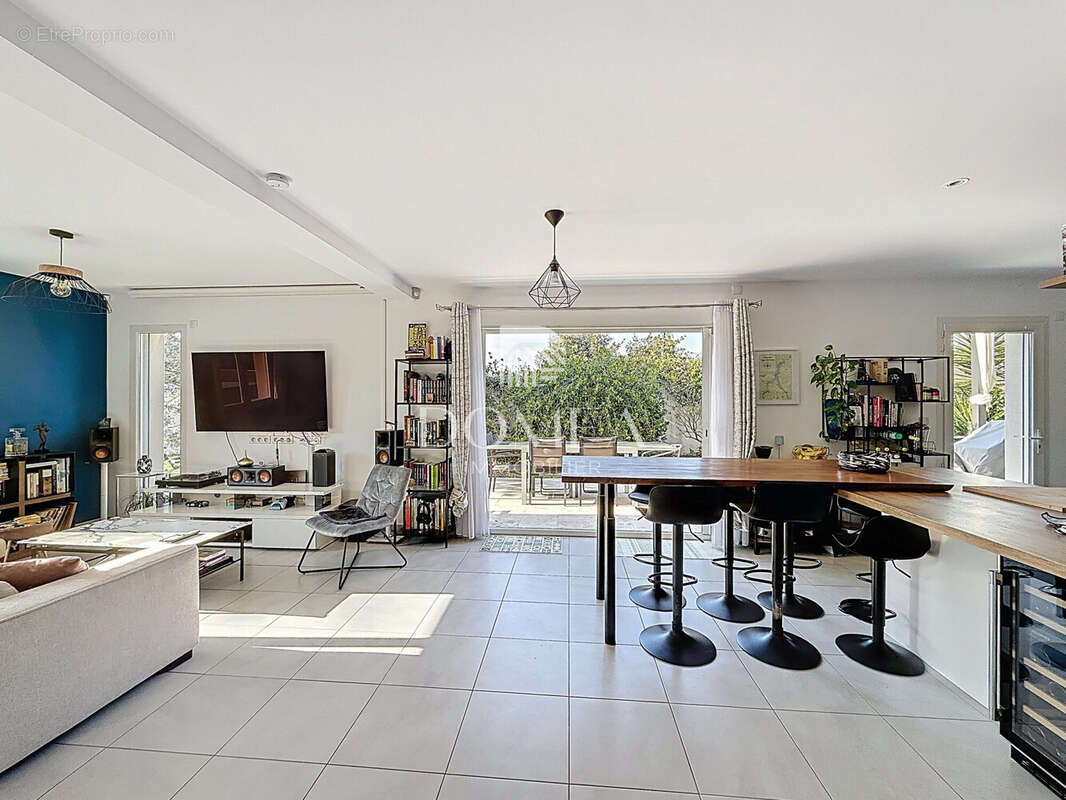 Maison à CASTELNAU-LE-LEZ