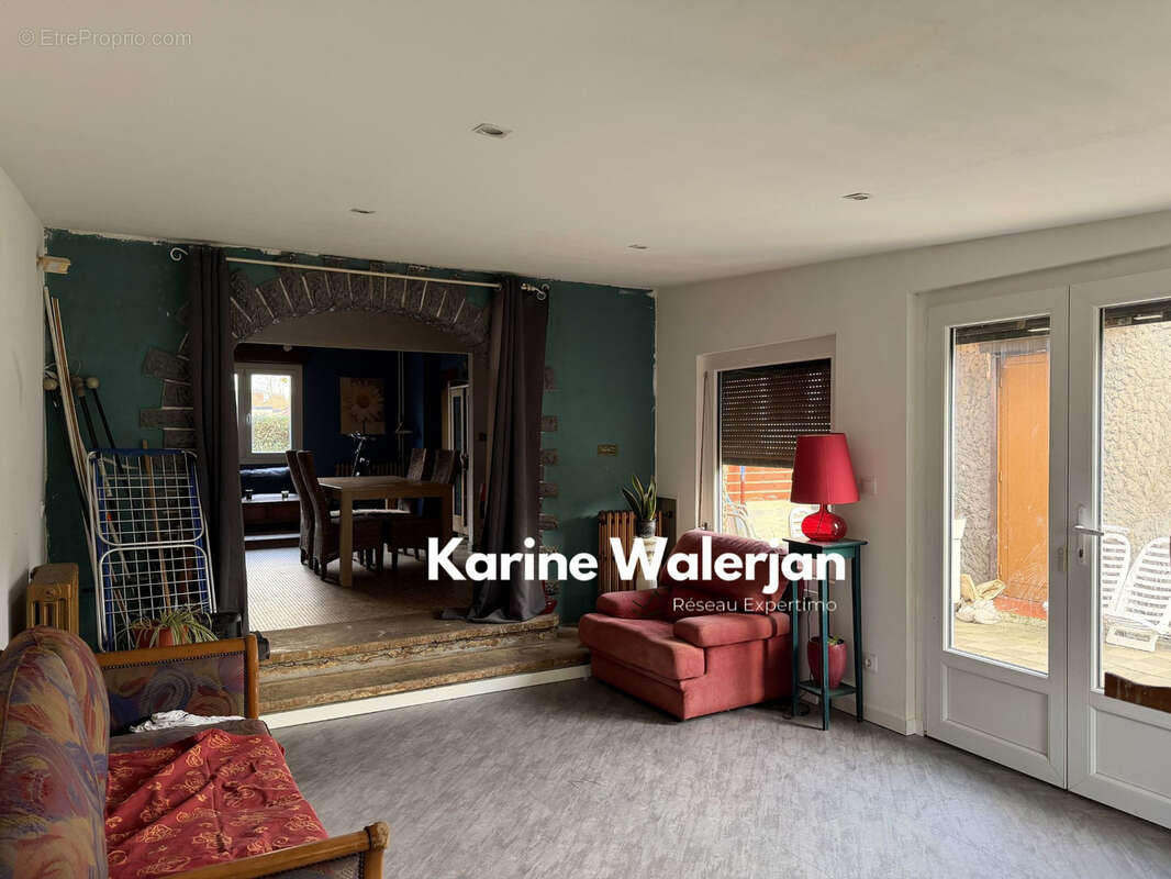 Maison à COURRIERES