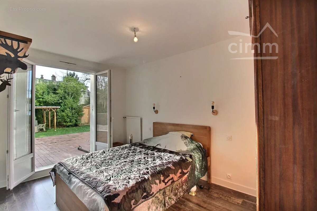 Appartement à SAINT-CYR-SUR-LOIRE