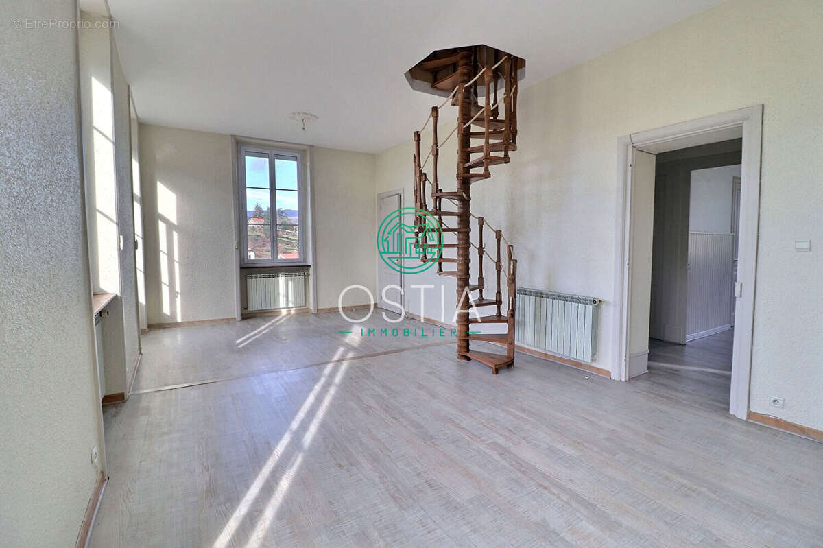 Appartement à CHATEAUNEUF
