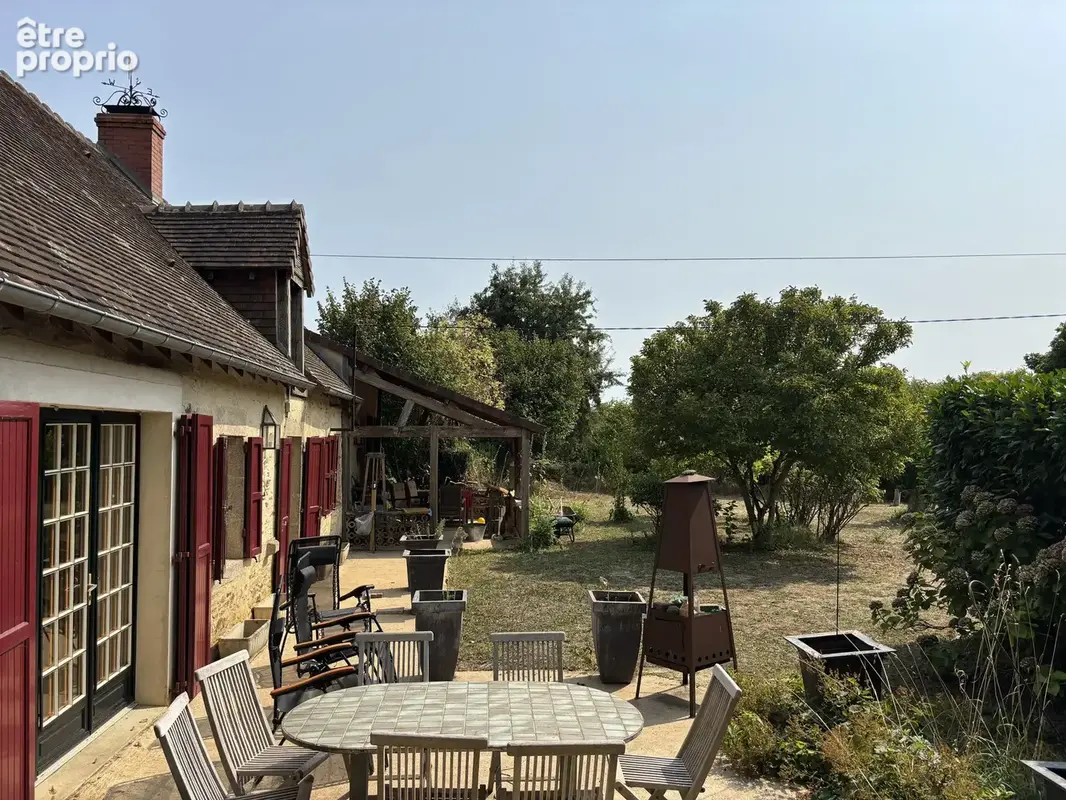 Saint-Denis-de-Jouhet   Charmante maison avec 1934 m2 de terrain, située au calme dans un cadre verdoyant - photo 25