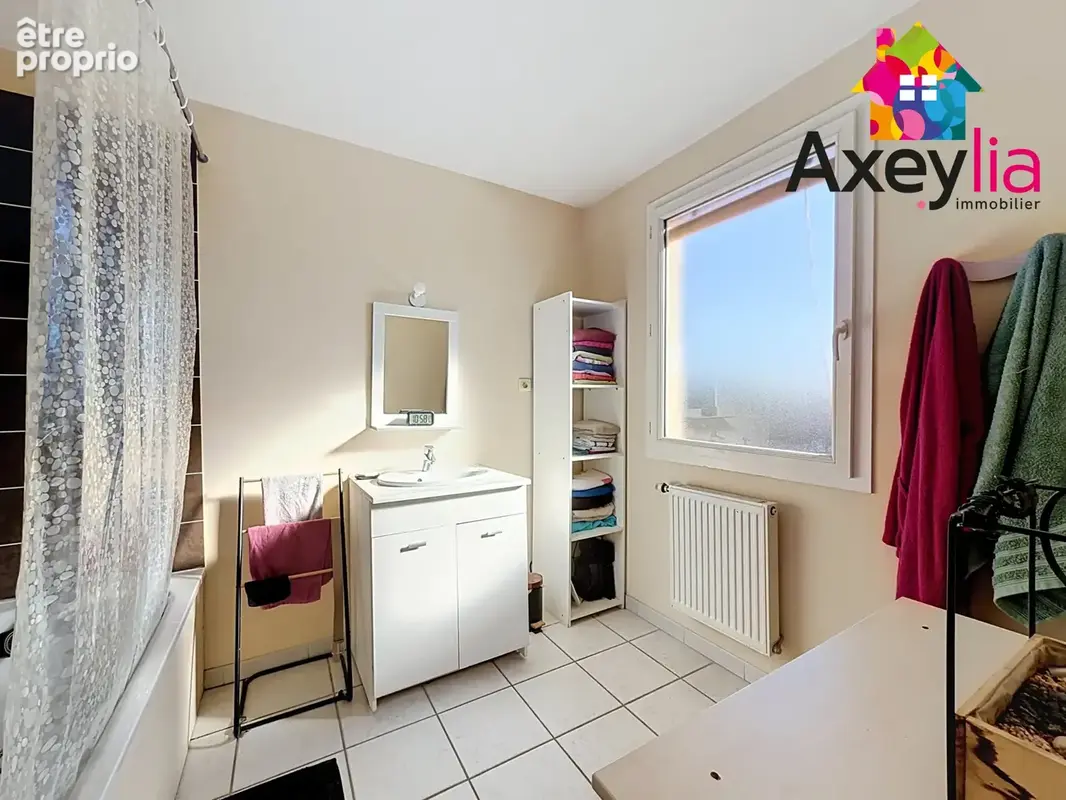 A vendre - feurs -  maison de 84 m2 avec 3 chambres, terrain de 400 m2 et garage - photo 13